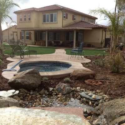 landscaping-after-hot-tub
